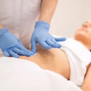 Depilación de línea alba con láser diodo para mujeres